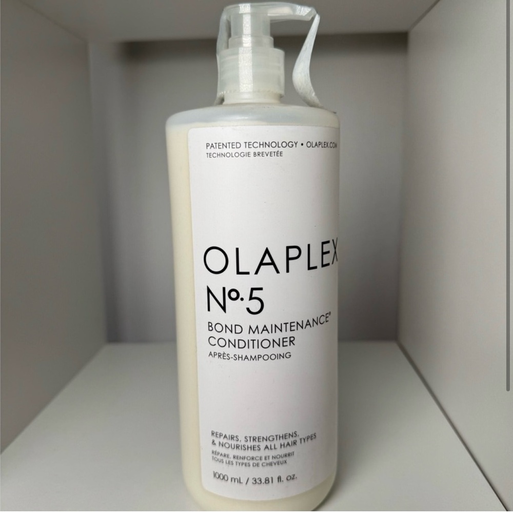 OLAPLEX No.5 Bond Maintenance Conditioner - White Bottle